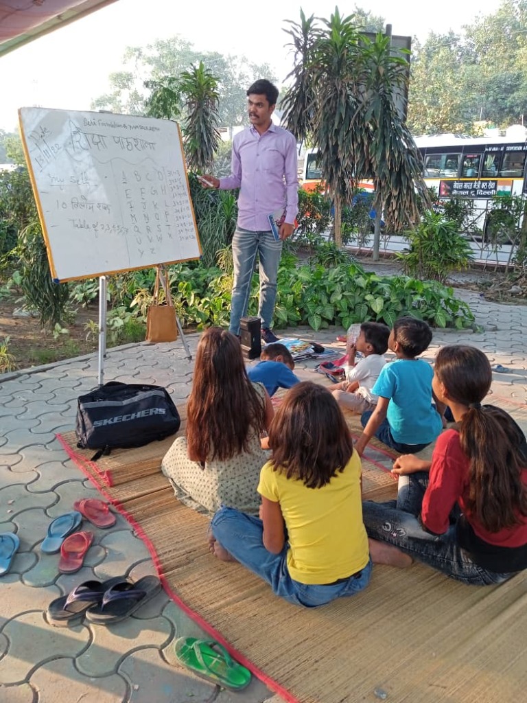 Jogi Pathshala Daily Whiteboard Tutoring & Mentorship